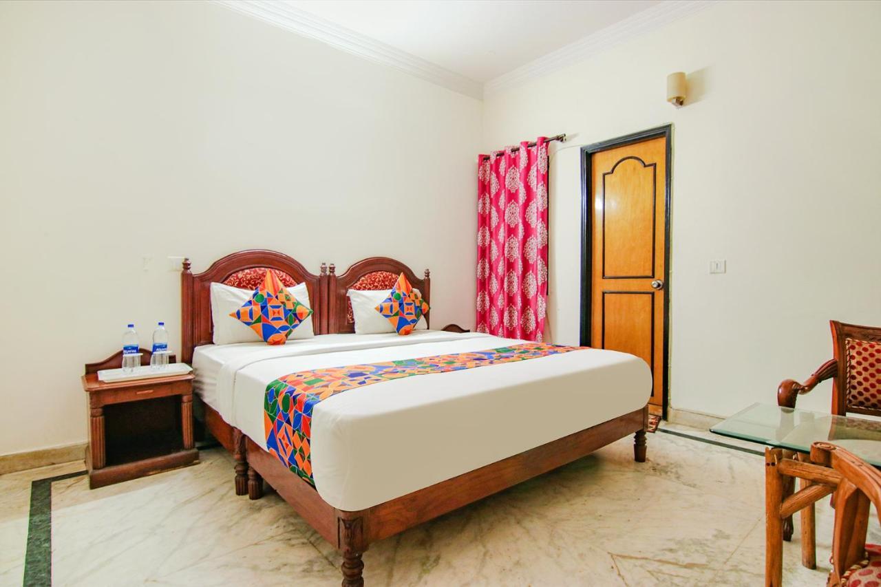 Fabhotel Singh Suite Gurgaon Eksteriør billede